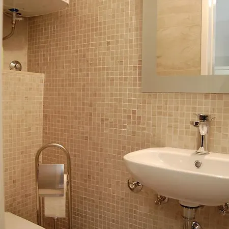 Prázdninový dům Beach House Tribunj Tribalj