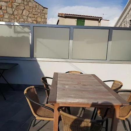 Vikendica Beach House Tribunj