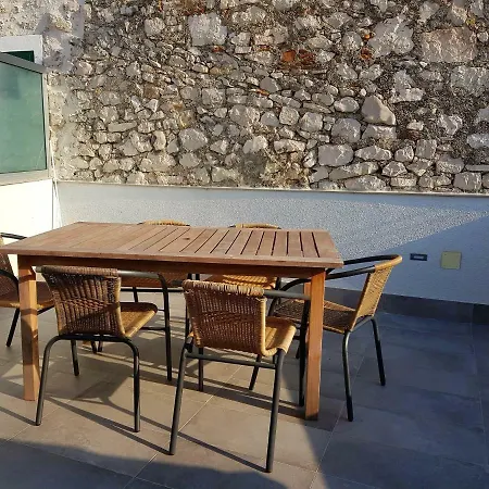 Beach House Tribunj Prázdninový dům *